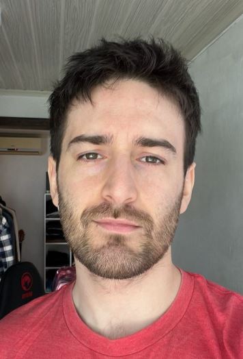 <em>Jake M.</em>